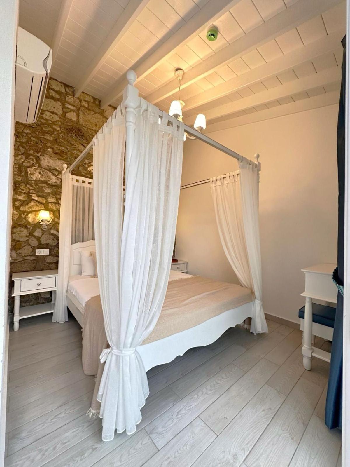 Selin Hotel Alacatı Bagian luar foto